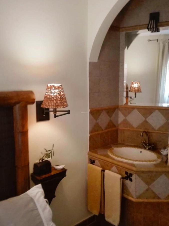 Casa Rural Lares Casas de Don Pedro Esterno foto