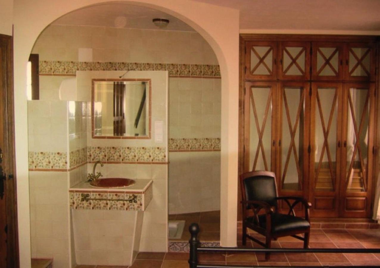 Casa Rural Lares Casas de Don Pedro Esterno foto