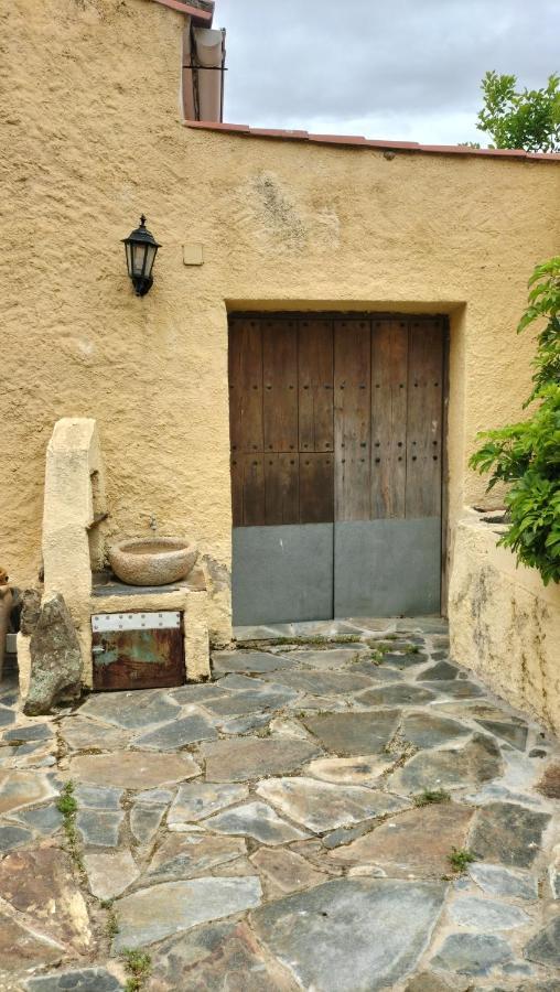 Casa Rural Lares Casas de Don Pedro Esterno foto