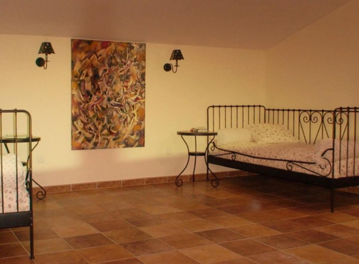 Casa Rural Lares Casas de Don Pedro Esterno foto